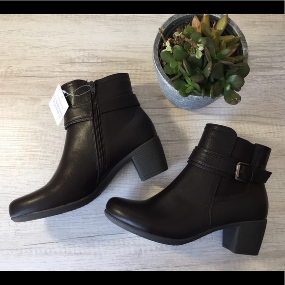croft and barrow ortholite ankle boots